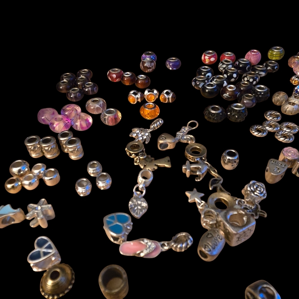Assorted Charm Beads Silvertone Glass Spacers Dangle - Picture 3 of 4
